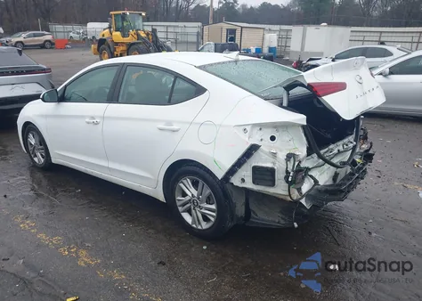 2020 Hyundai Elantra Value Edition z USA, uszkodzony, nr VIN 5NPD84LF6LH585417